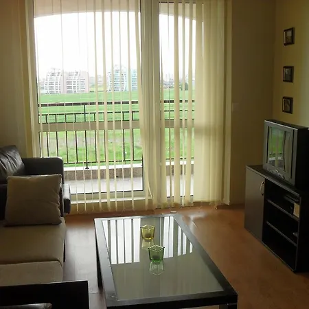 아파트호텔 Rutland Beach 3*